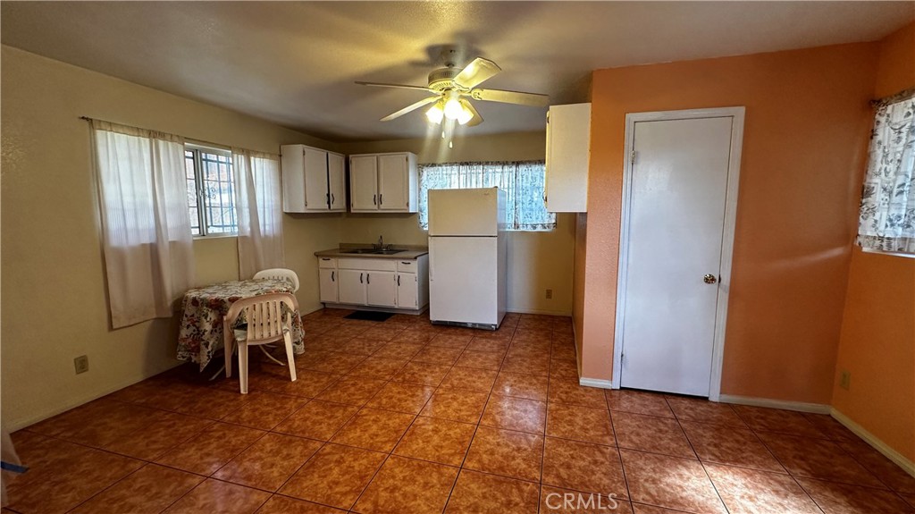 659 S Gerhart Avenue Property Photo 24