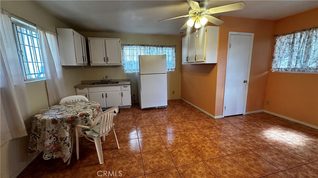 659 S Gerhart Avenue Property Photo 31