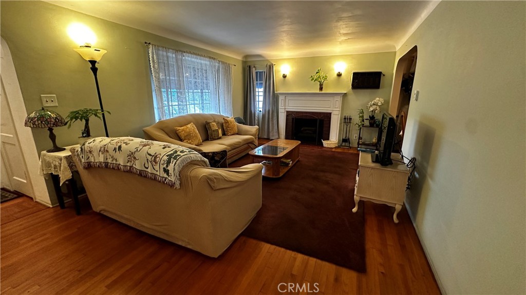 659 S Gerhart Avenue Property Photo 38