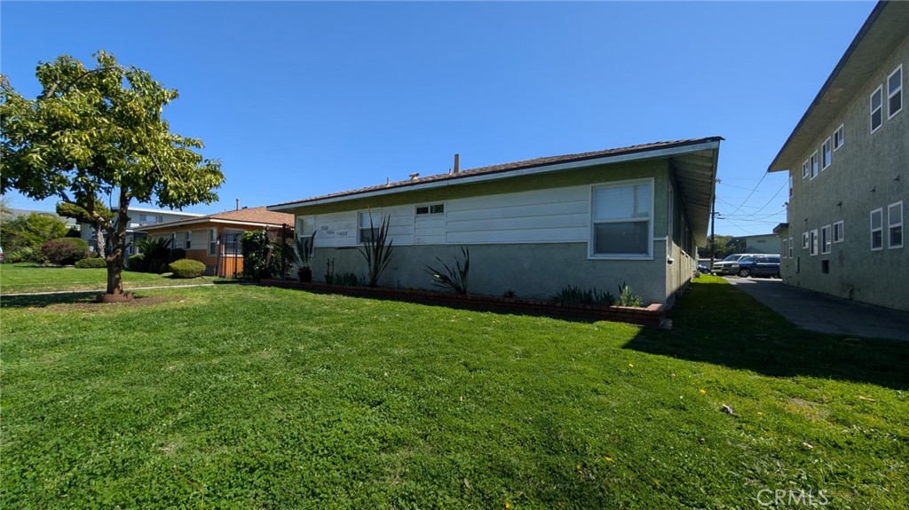 11520 Adco Avenue Property Photo 6
