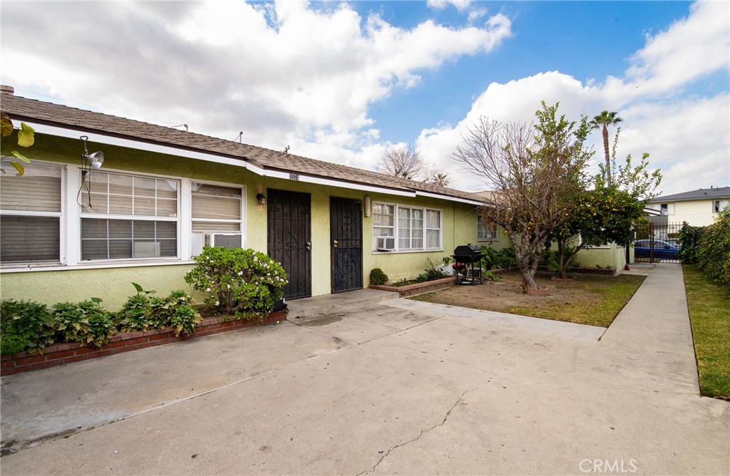 11520 Adco Avenue Property Photo 8