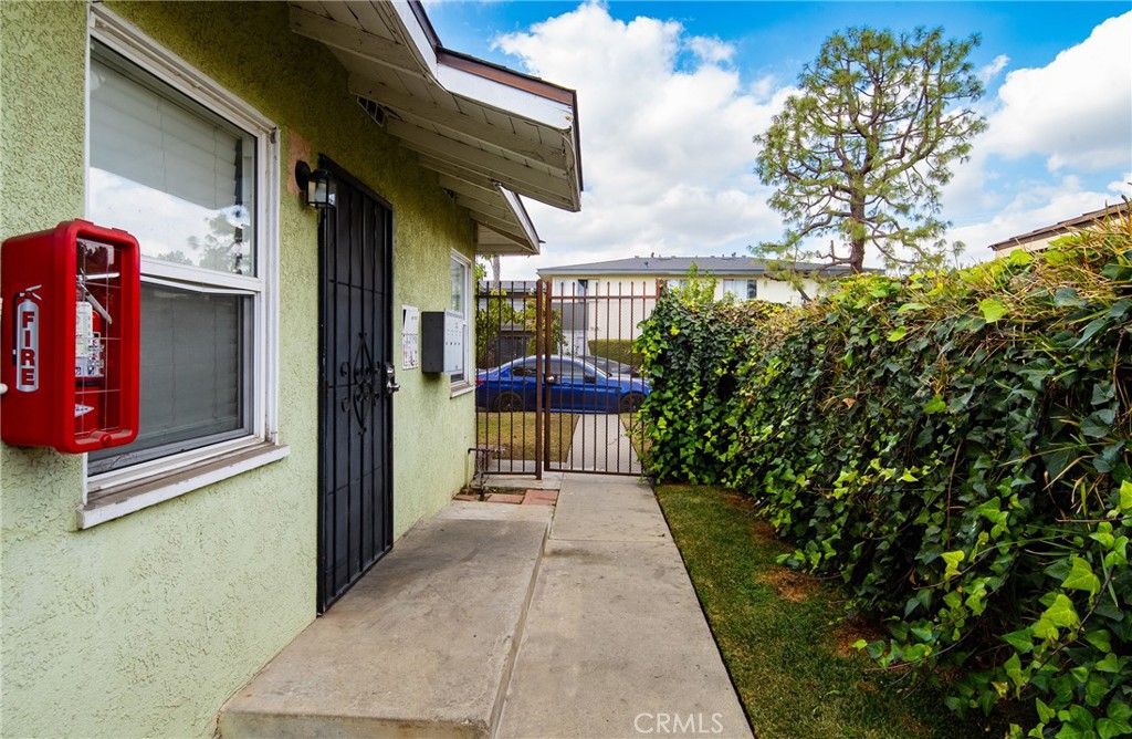 11520 Adco Avenue Property Photo 10