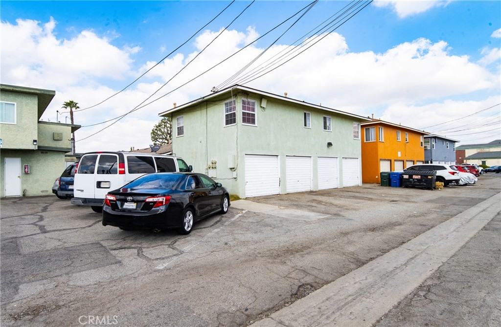11520 Adco Avenue Property Photo 13