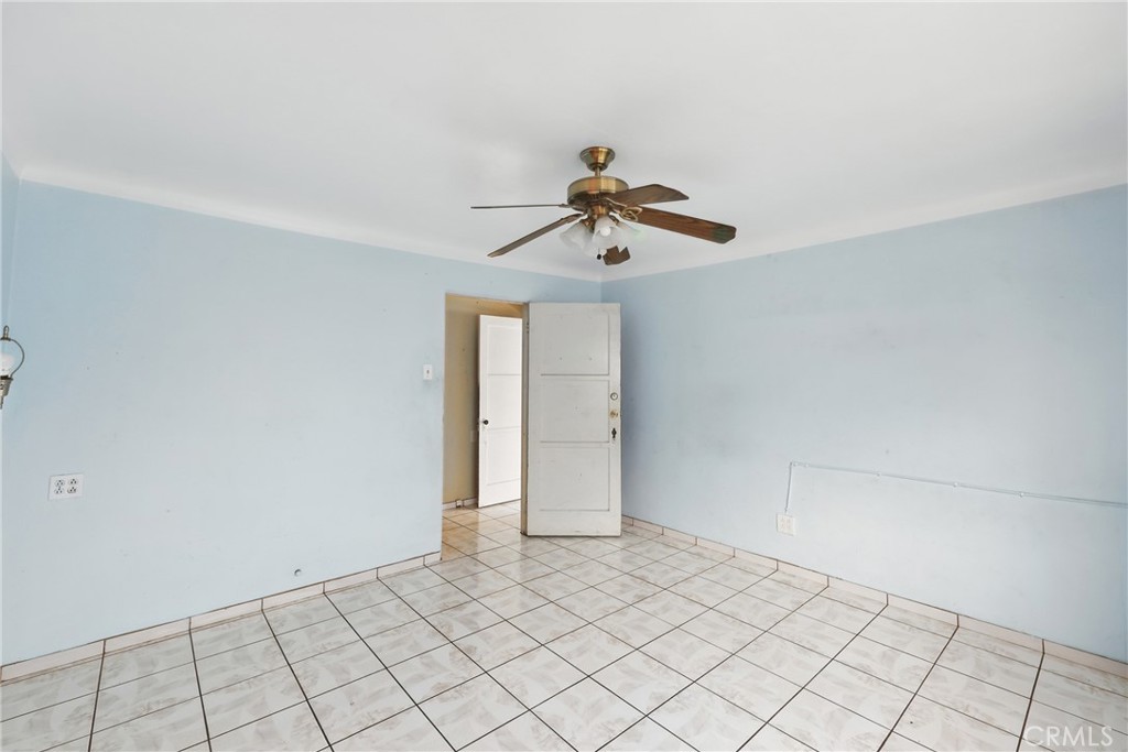 265 E Ellis Street Property Photo 16