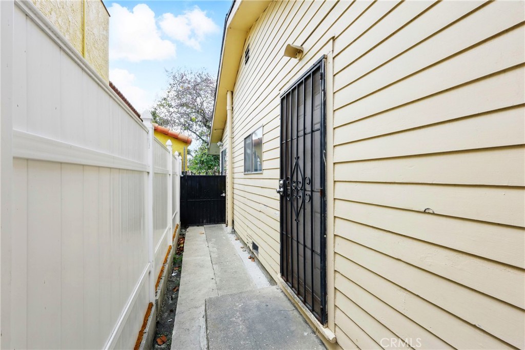 265 E Ellis Street Property Photo 22