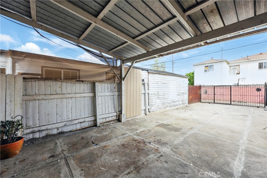 265 E Ellis Street Property Photo 23