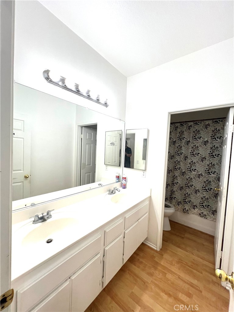 10886 Thorndale Street Property Photo 29