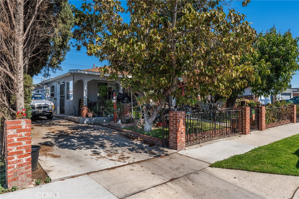 12963 Foster Road Property Photo