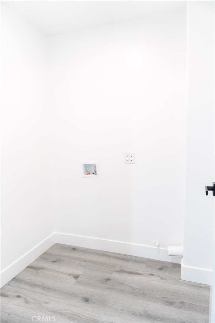 1023 N Gage Avenue Property Photo 23