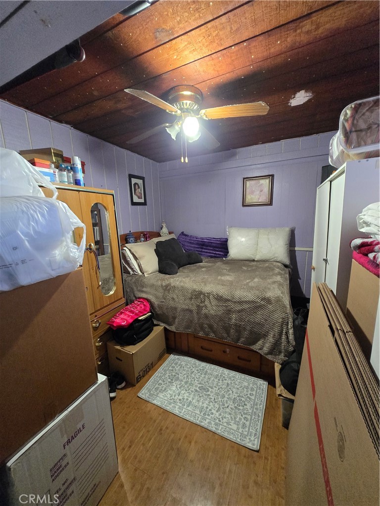 203 N Burlington Avenue 4 Property Photo 20