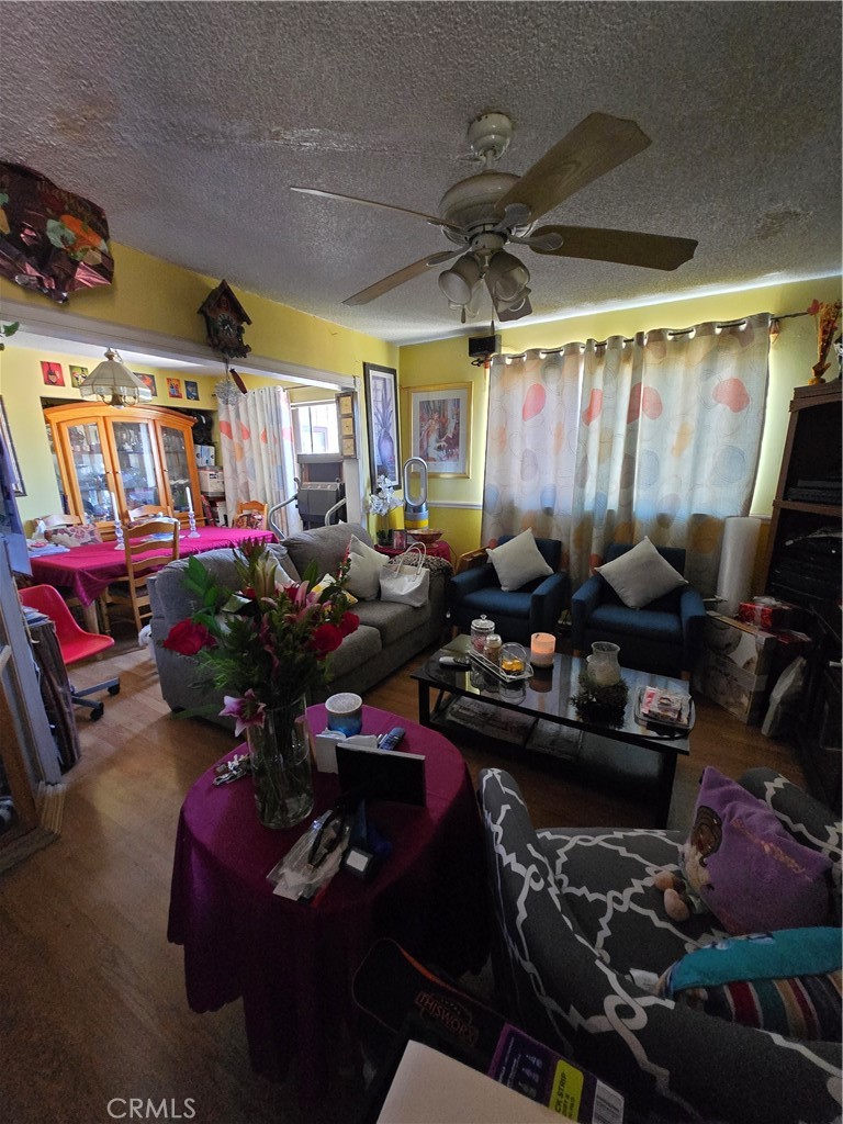 203 N Burlington Avenue 4 Property Photo 25