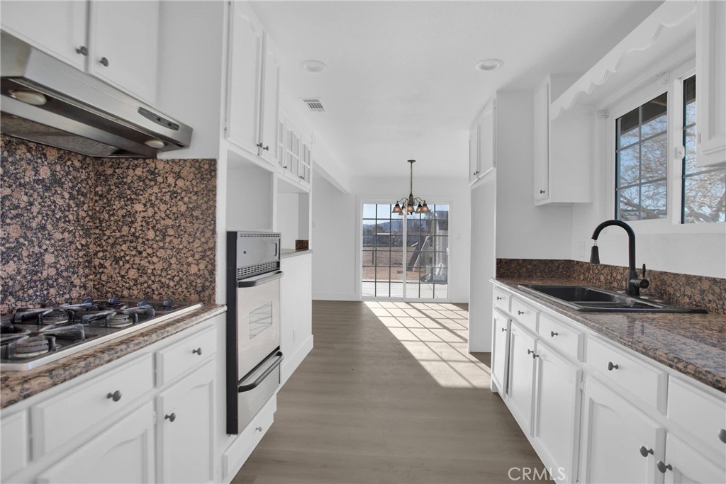 17833 Hercules Street Property Photo 7