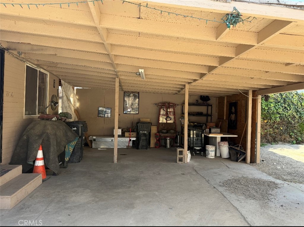 1844 E 62nd Street Property Photo 5