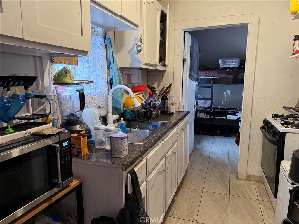 1844 E 62nd Street Property Photo 11