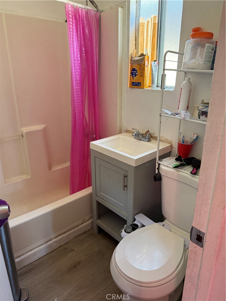 1844 E 62nd Street Property Photo 14