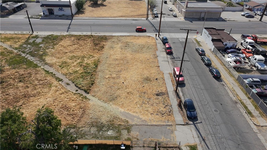 377 S Mount Vernon Avenue Property Photo