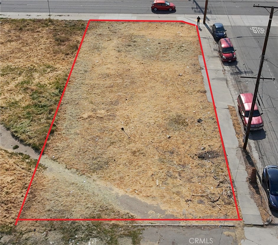 377 S Mount Vernon Avenue Property Photo 2