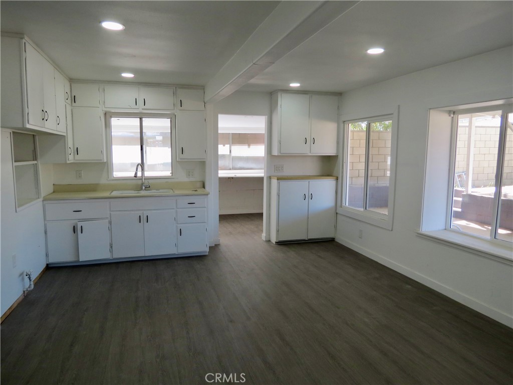 12218 Pearblossom Property Photo 9