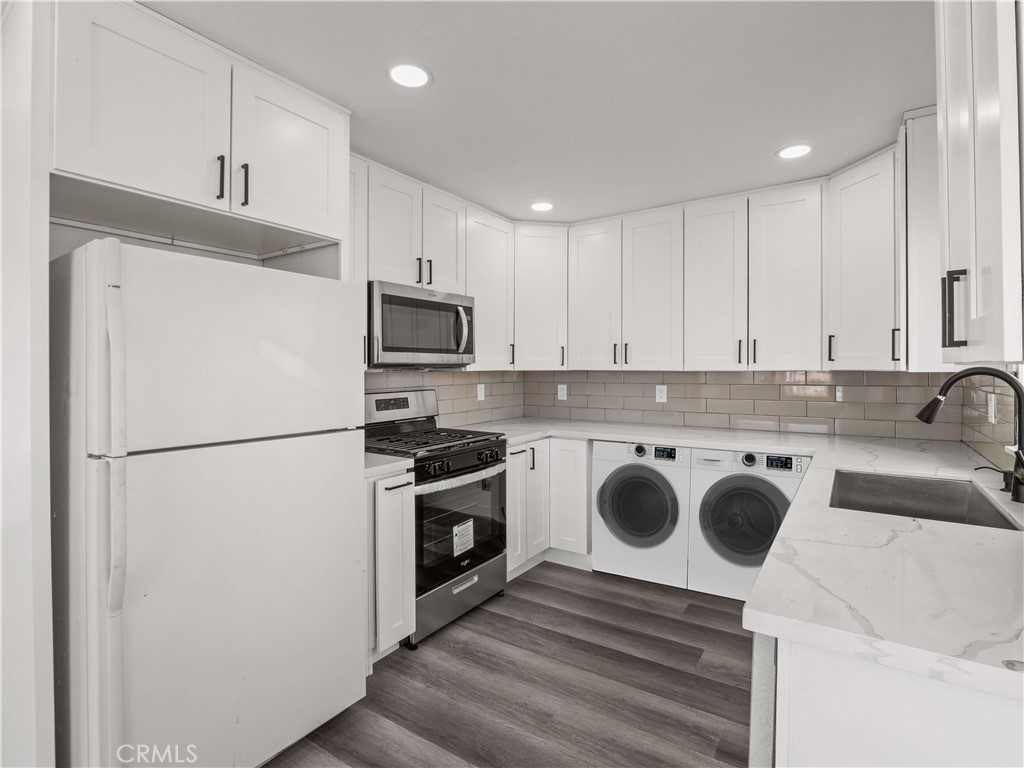 12218 Pearblossom Property Photo 14