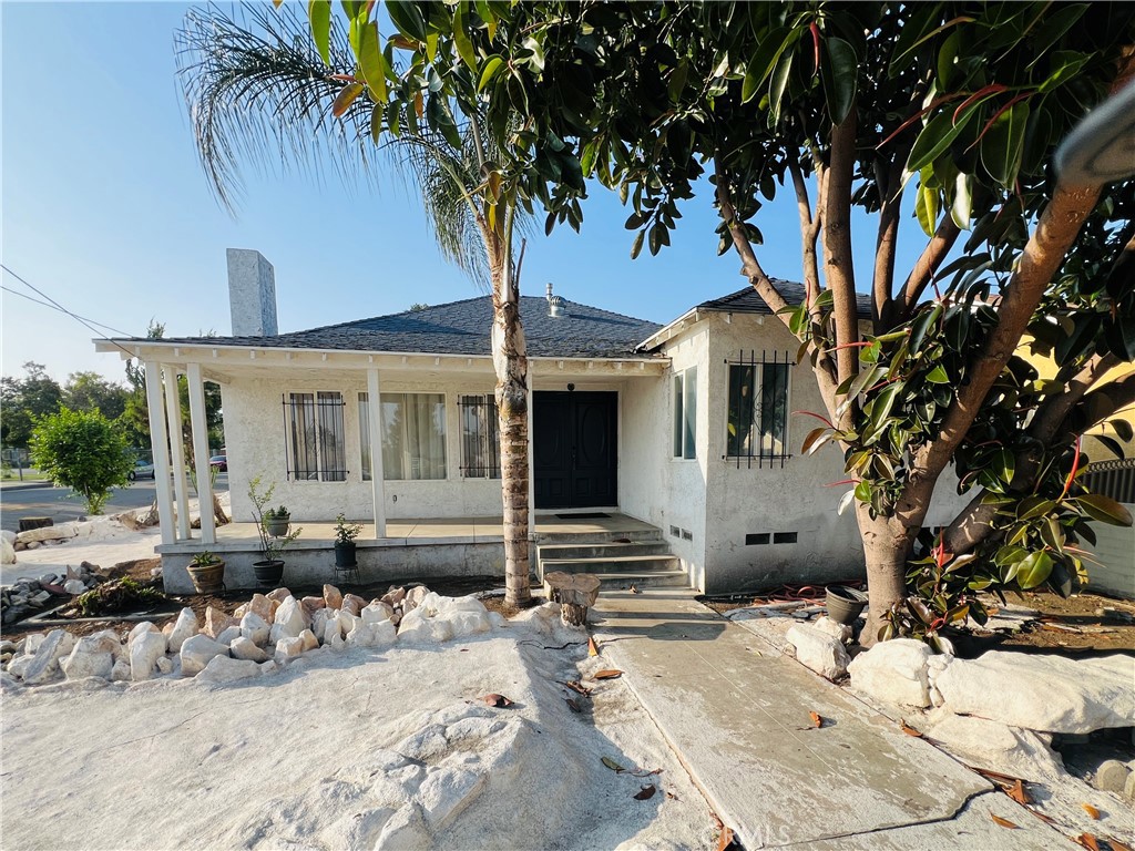 582 25th Property Photo