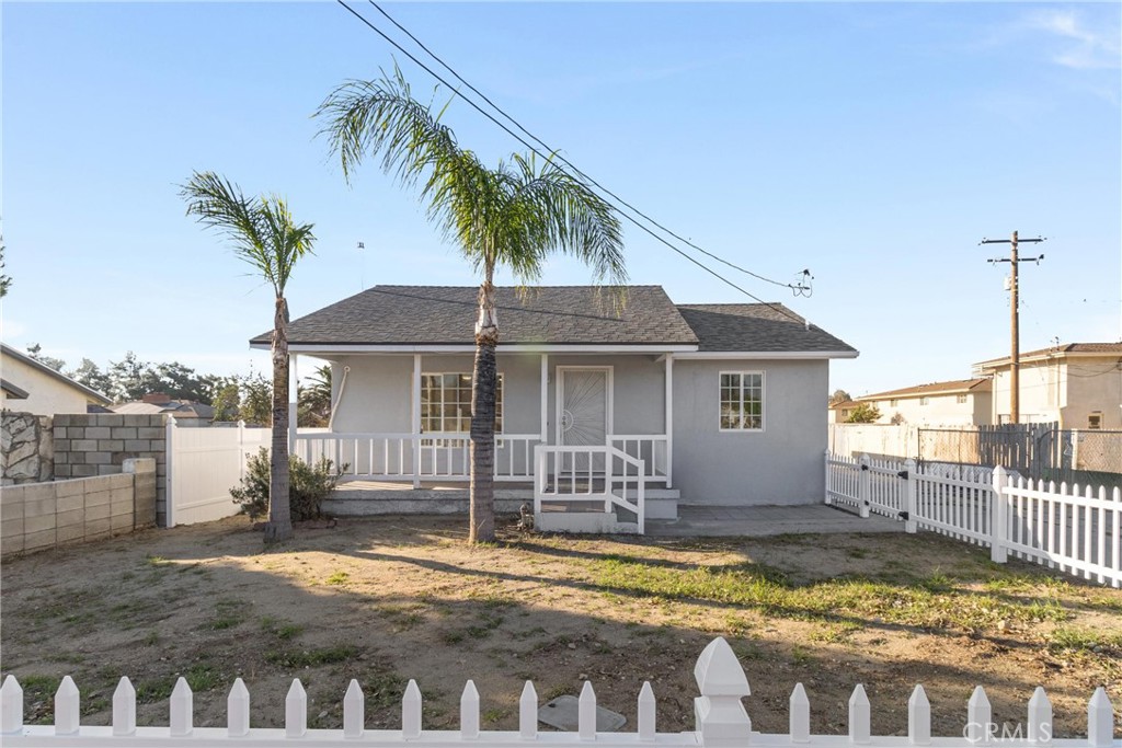 17055 San Bernardino Avenue Property Photo 1