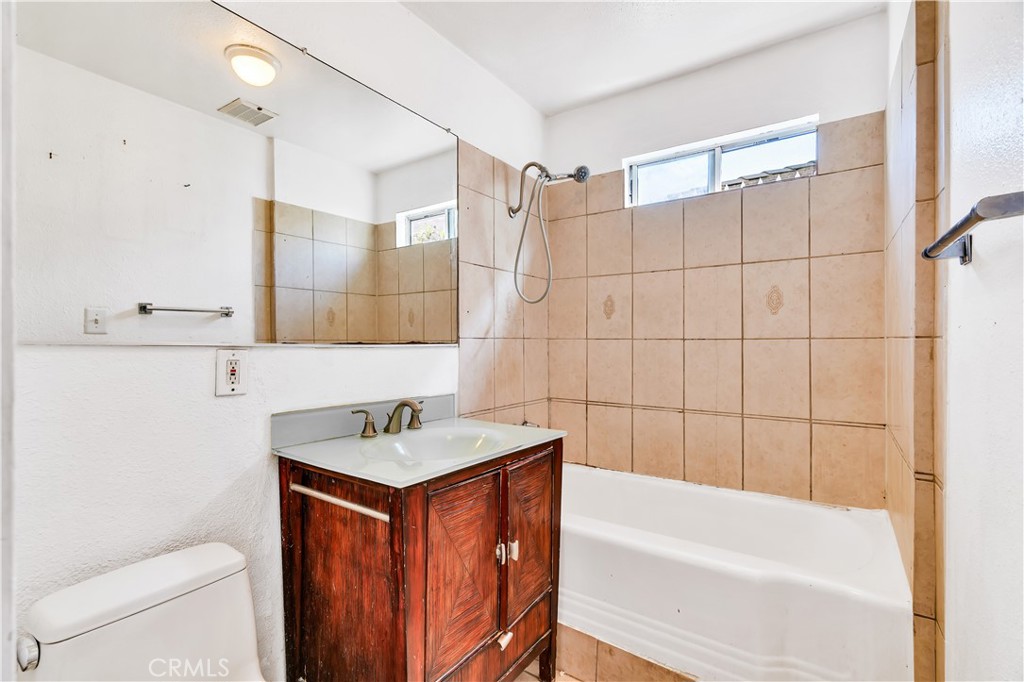 2843 Parkway Drive Property Photo 21