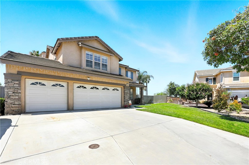 20101 Sedona Drive Property Photo 3