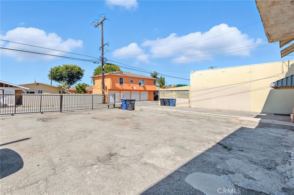 5332 E Beverly Boulevard Property Photo 14