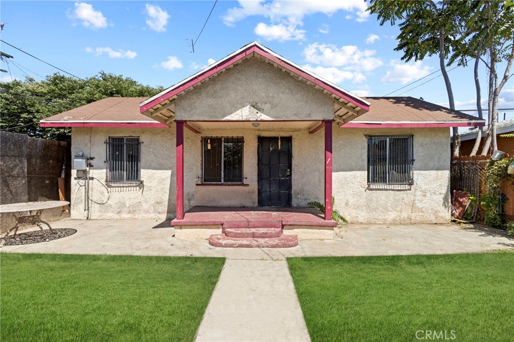 151 E 54th Street Property Photo 2