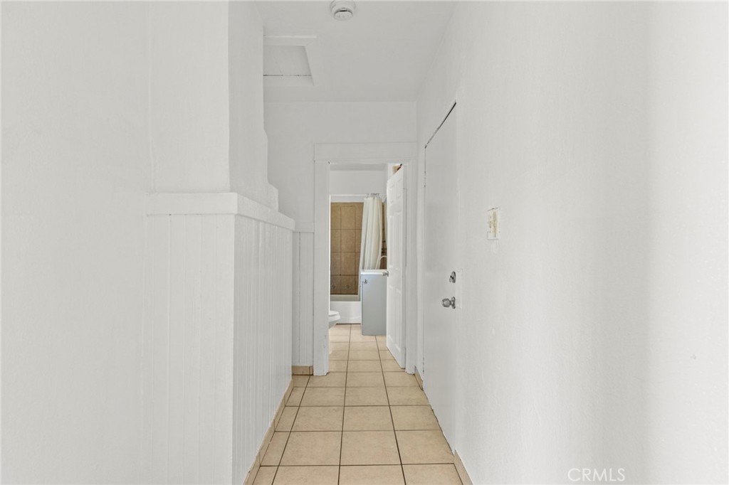 151 E 54th Street Property Photo 8