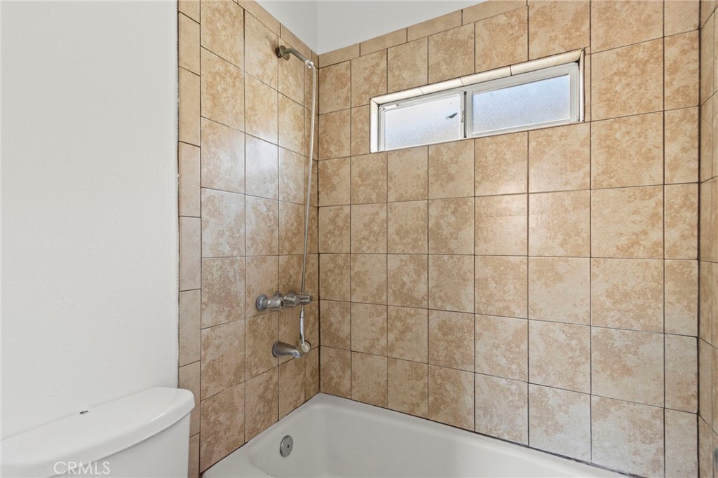 151 E 54th Street Property Photo 13