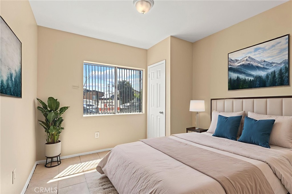 151 E 54th Street Property Photo 15