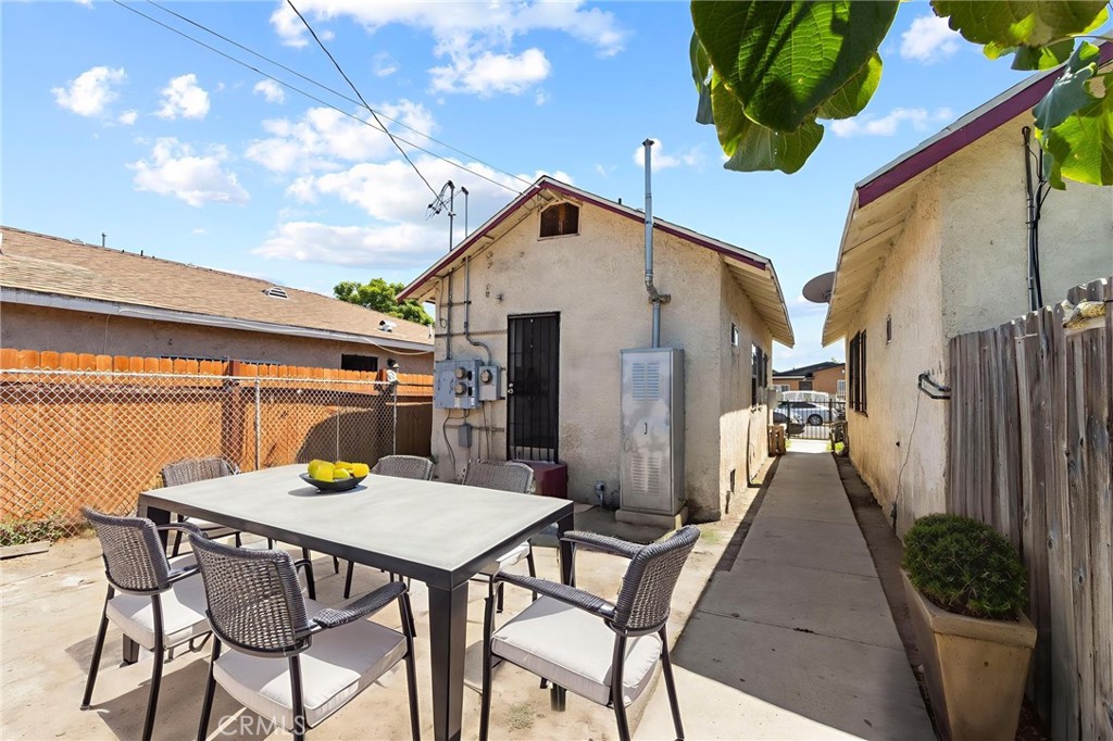 151 E 54th Street Property Photo 17