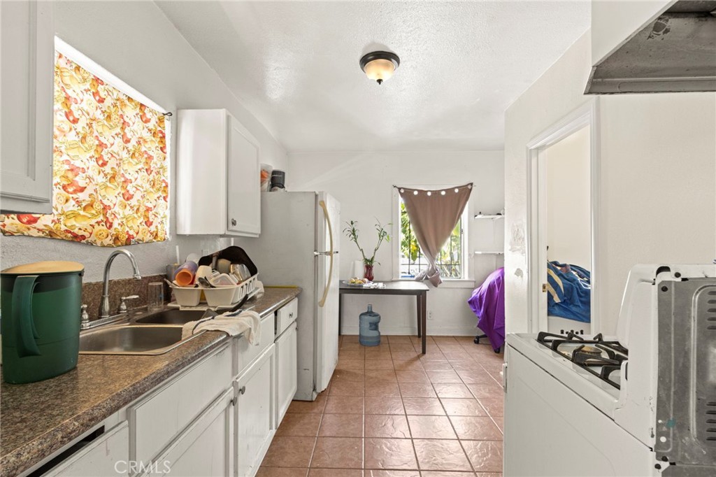 151 E 54th Street Property Photo 20