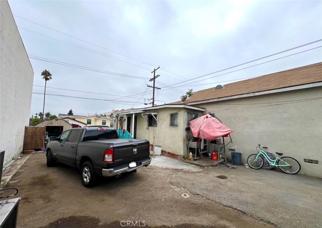 2813 E Cesar Chavez Avenue Property Photo 8