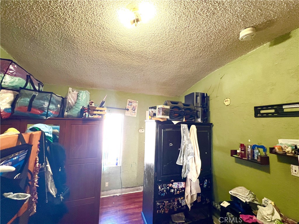 2813 E Cesar Chavez Avenue Property Photo 19