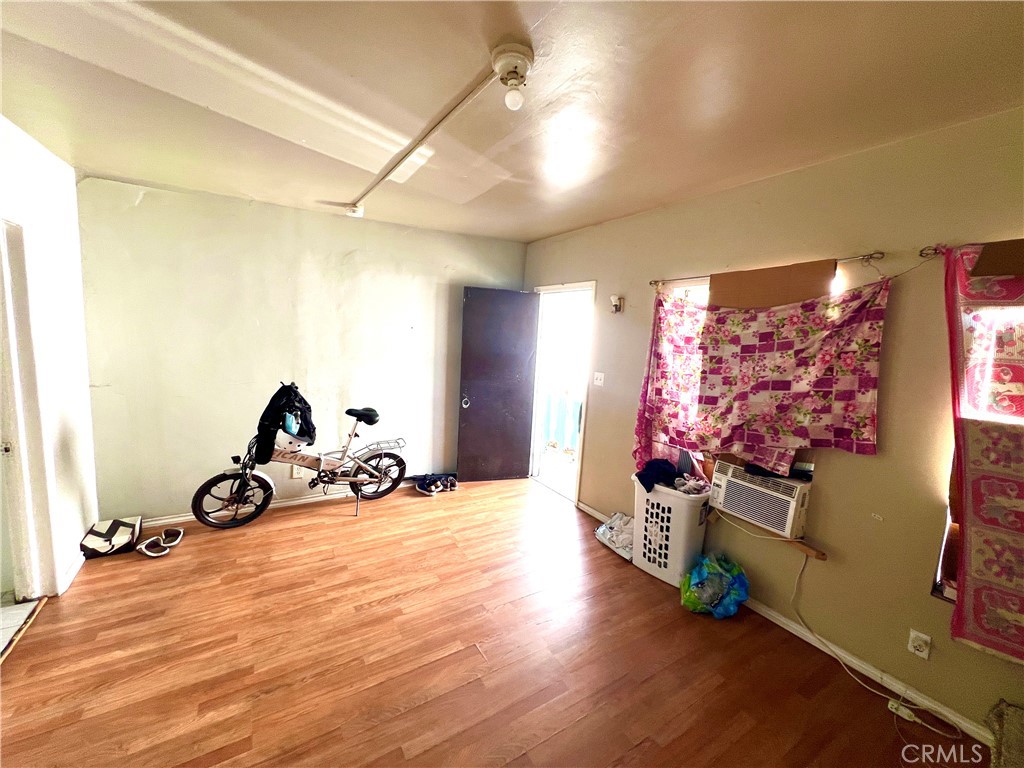 2813 E Cesar Chavez Avenue Property Photo 21