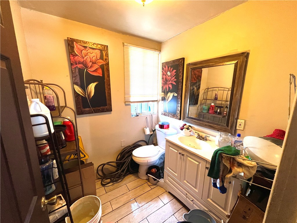 2813 E Cesar Chavez Avenue Property Photo 27