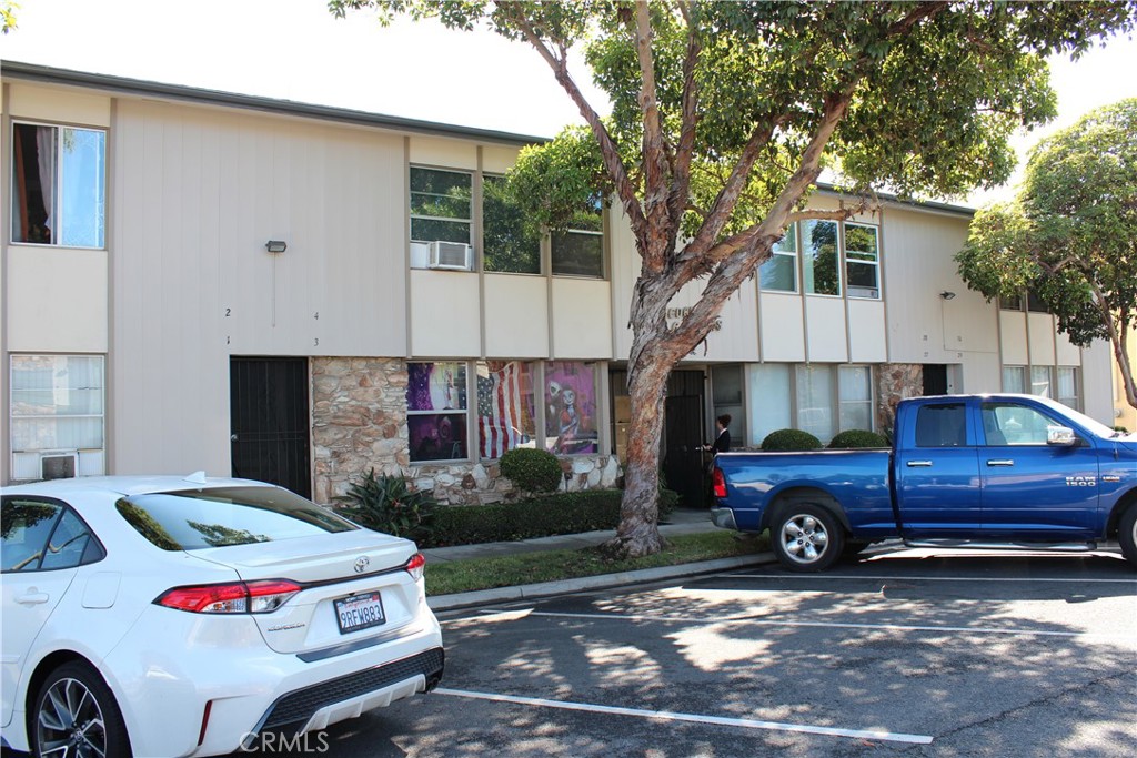 728 Cedar 26 Property Photo 4