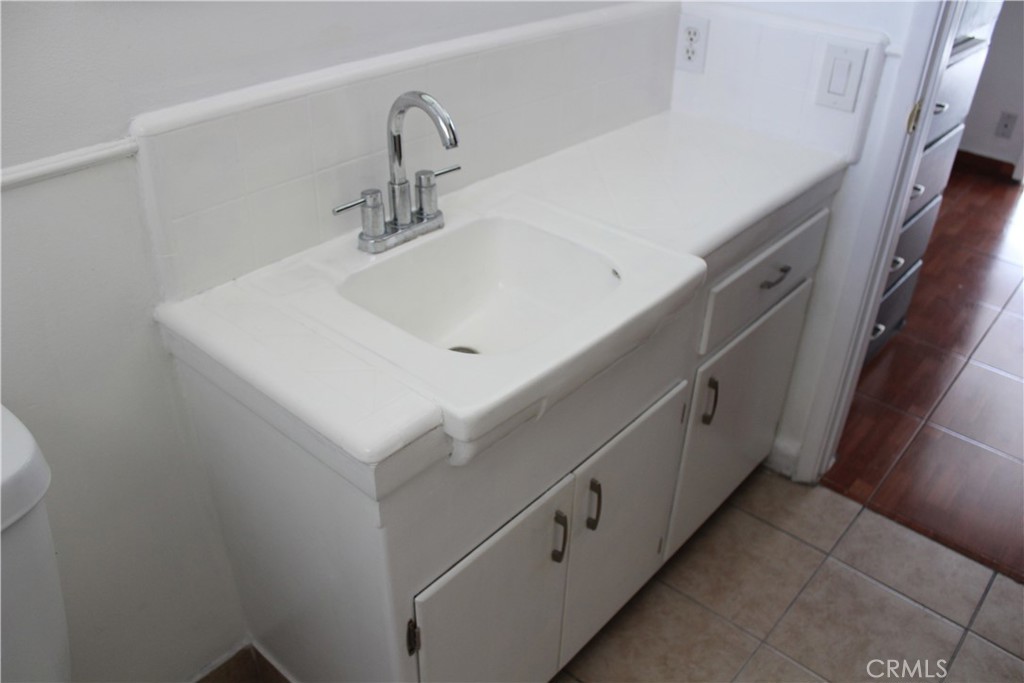 728 Cedar 26 Property Photo 18