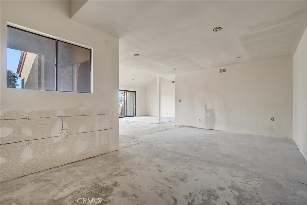 4791 Lago Drive 200 Property Photo 7