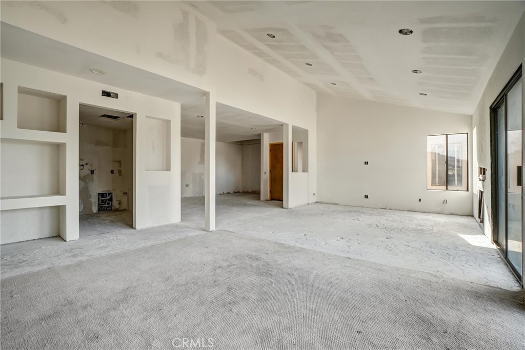 4791 Lago Drive 200 Property Photo 8