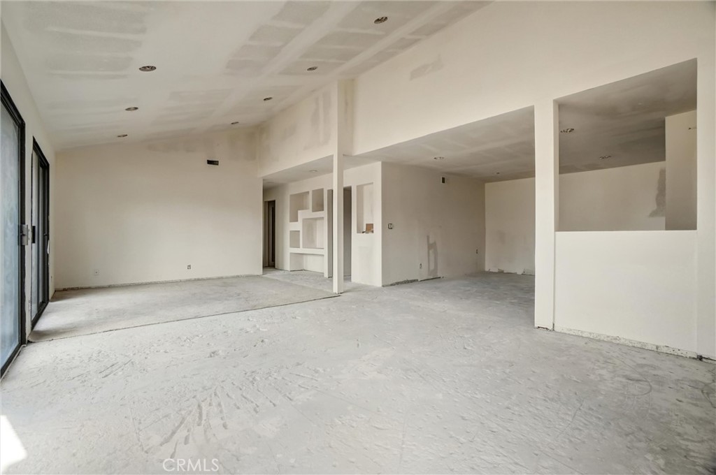 4791 Lago Drive 200 Property Photo 11