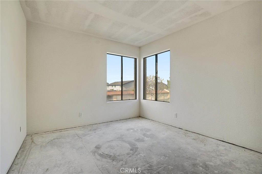 4791 Lago Drive 200 Property Photo 15