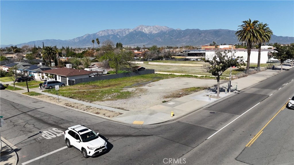 9098 Sierra Property Photo 3