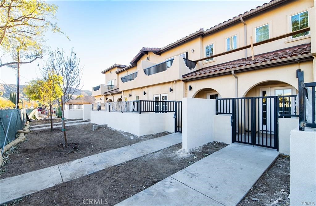 5518 E Los Angeles Avenue 2 Property Photo 3