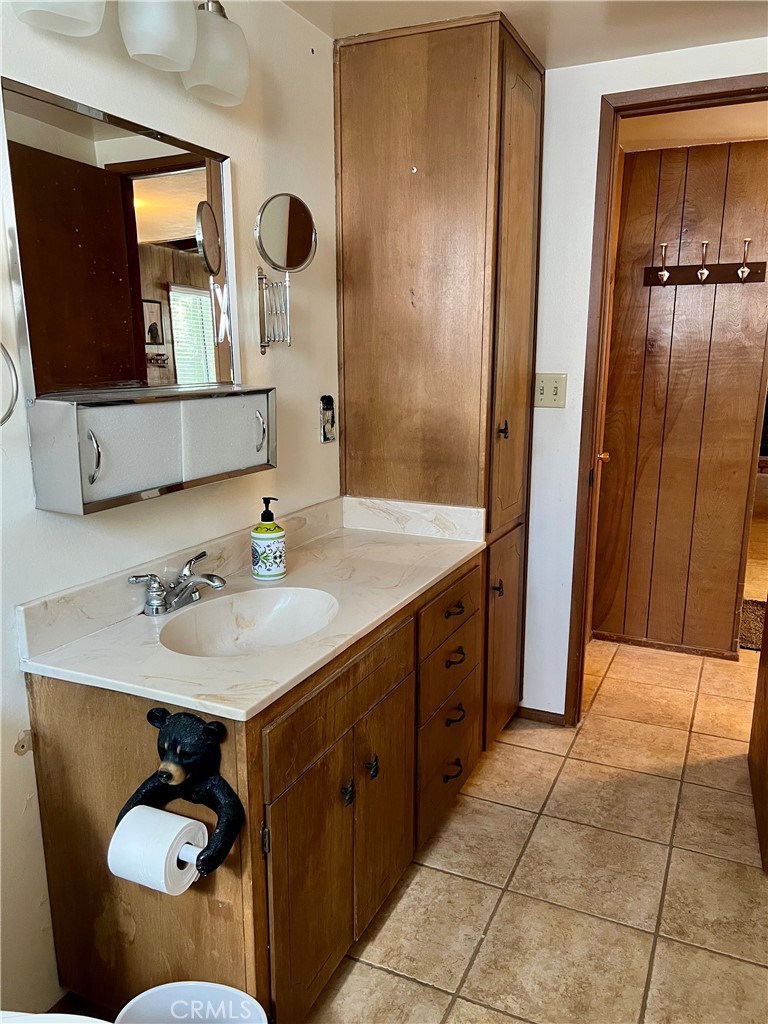 855 Bergschrund Drive Property Photo 18