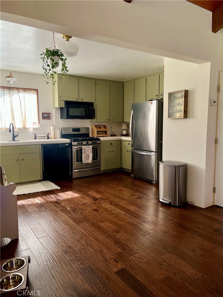 855 Bergschrund Drive Property Photo 42