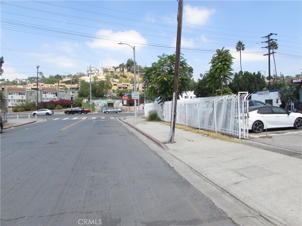 3900 N Figueroa Property Photo 9