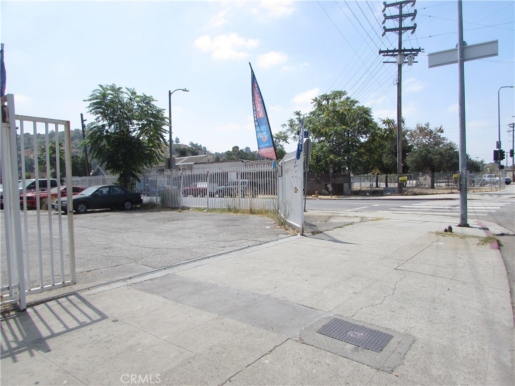 3900 N Figueroa Property Photo 19
